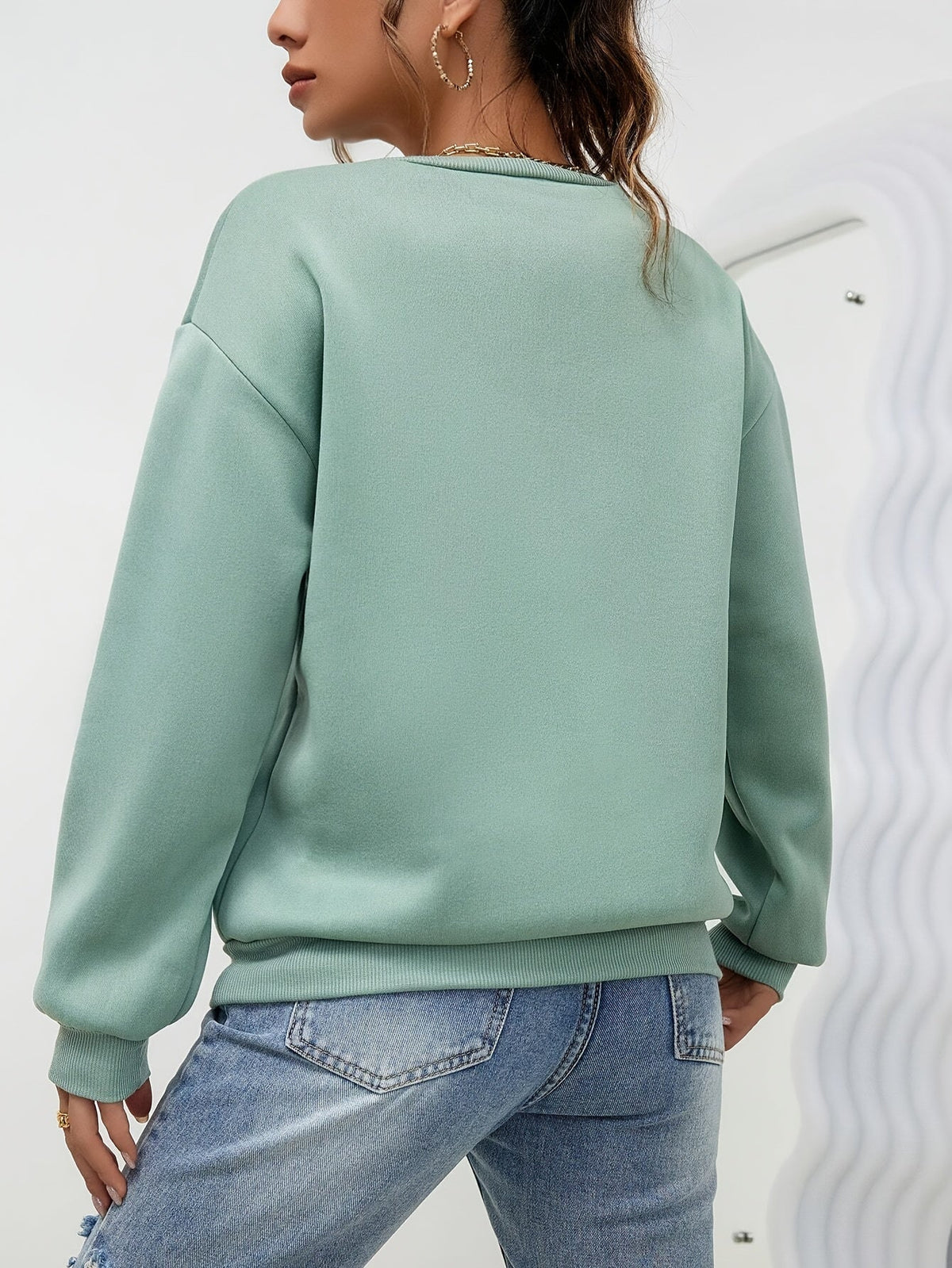 AUDRÉE™ - Minimalist Cozy Sweatshirt